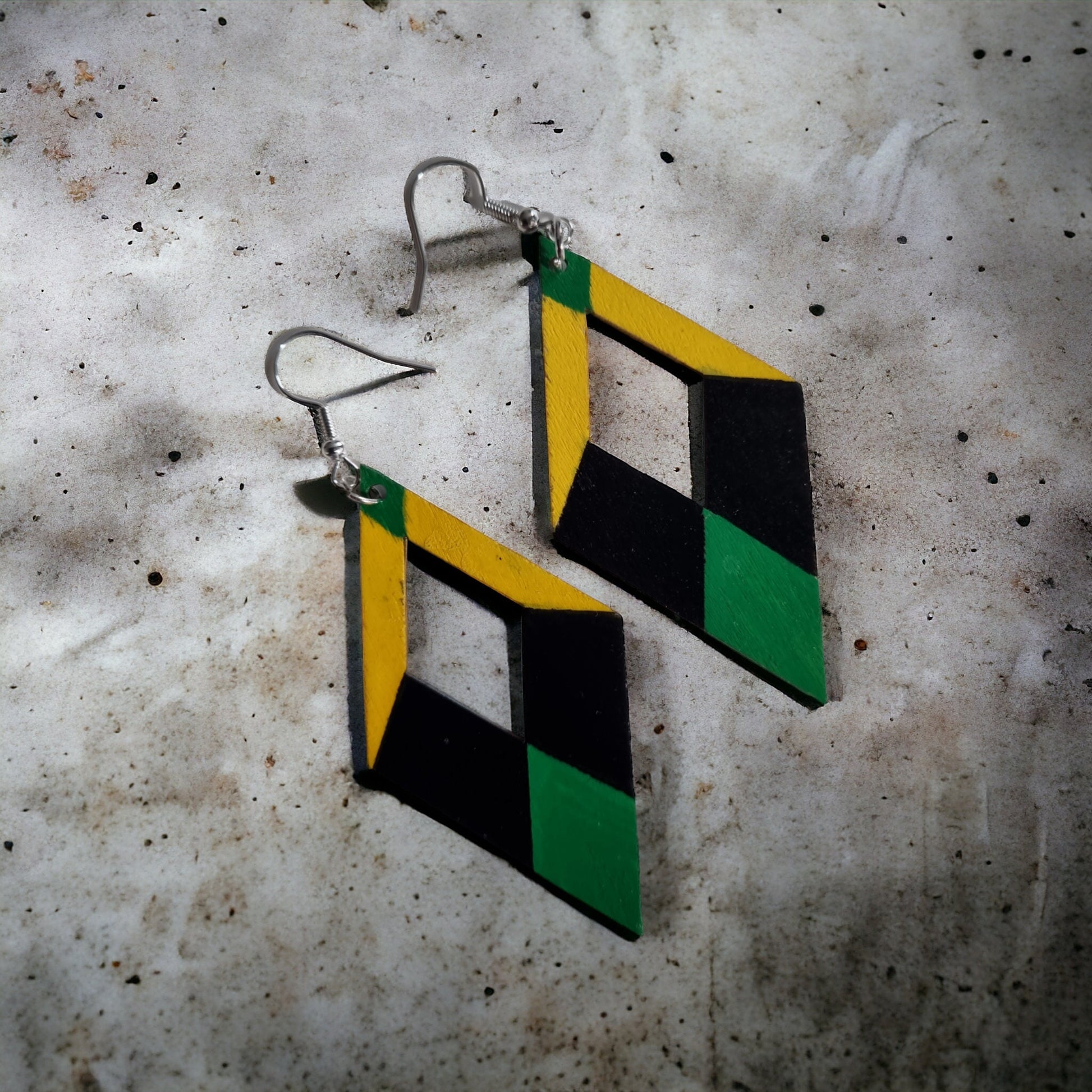 Jamaica-Style Dangle Earrings