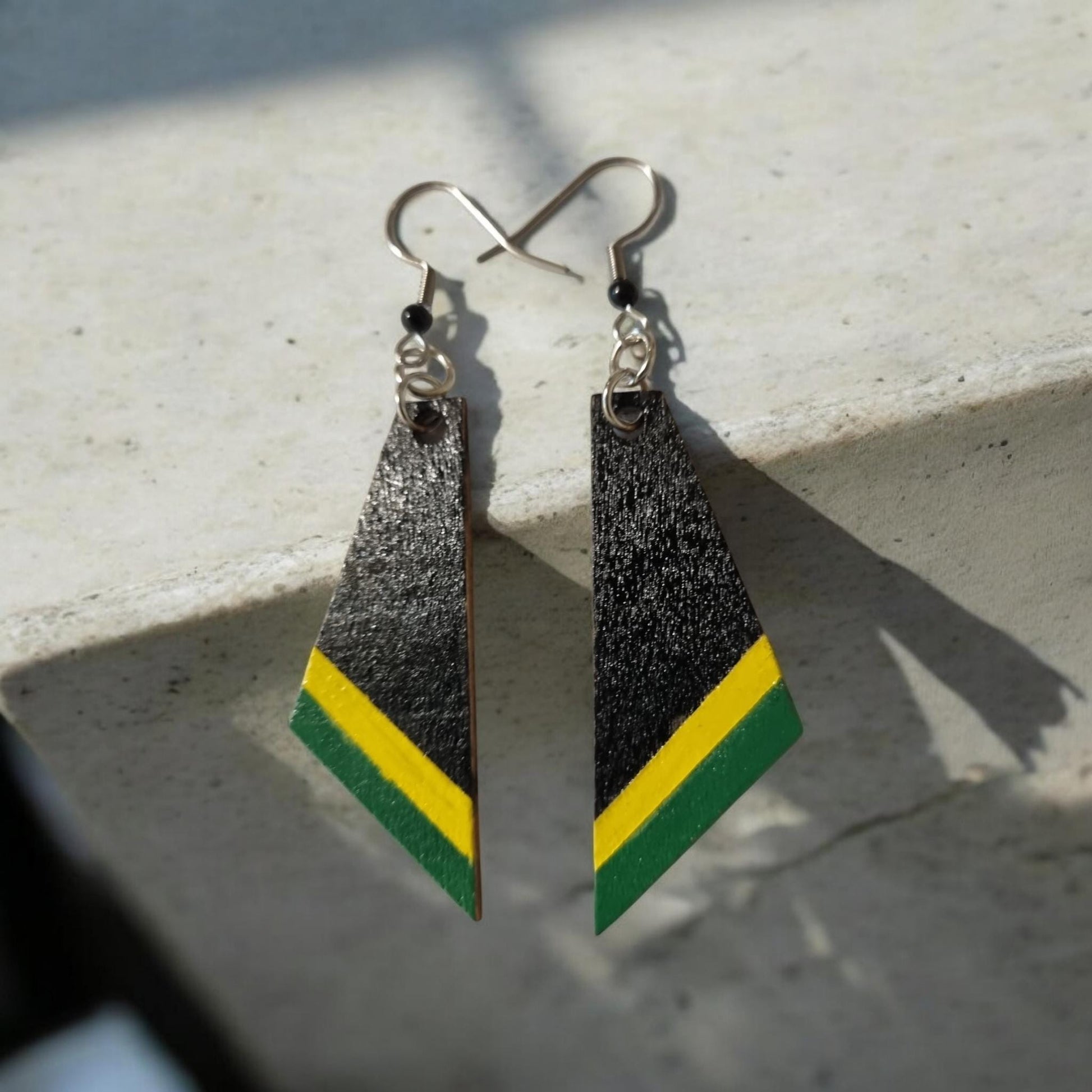 Jamaica-Style Dangle Earring