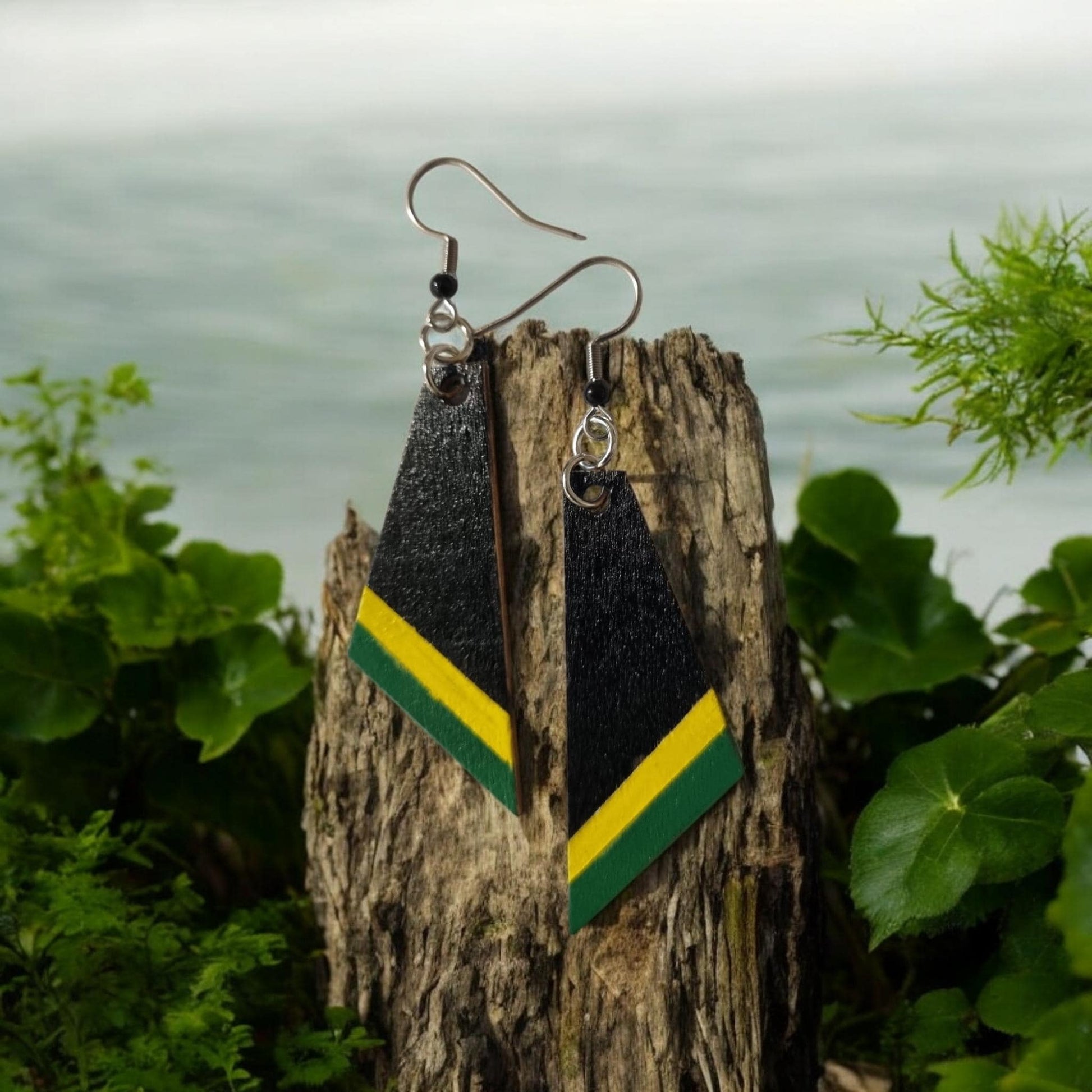 Jamaica-Style Dangle Earring