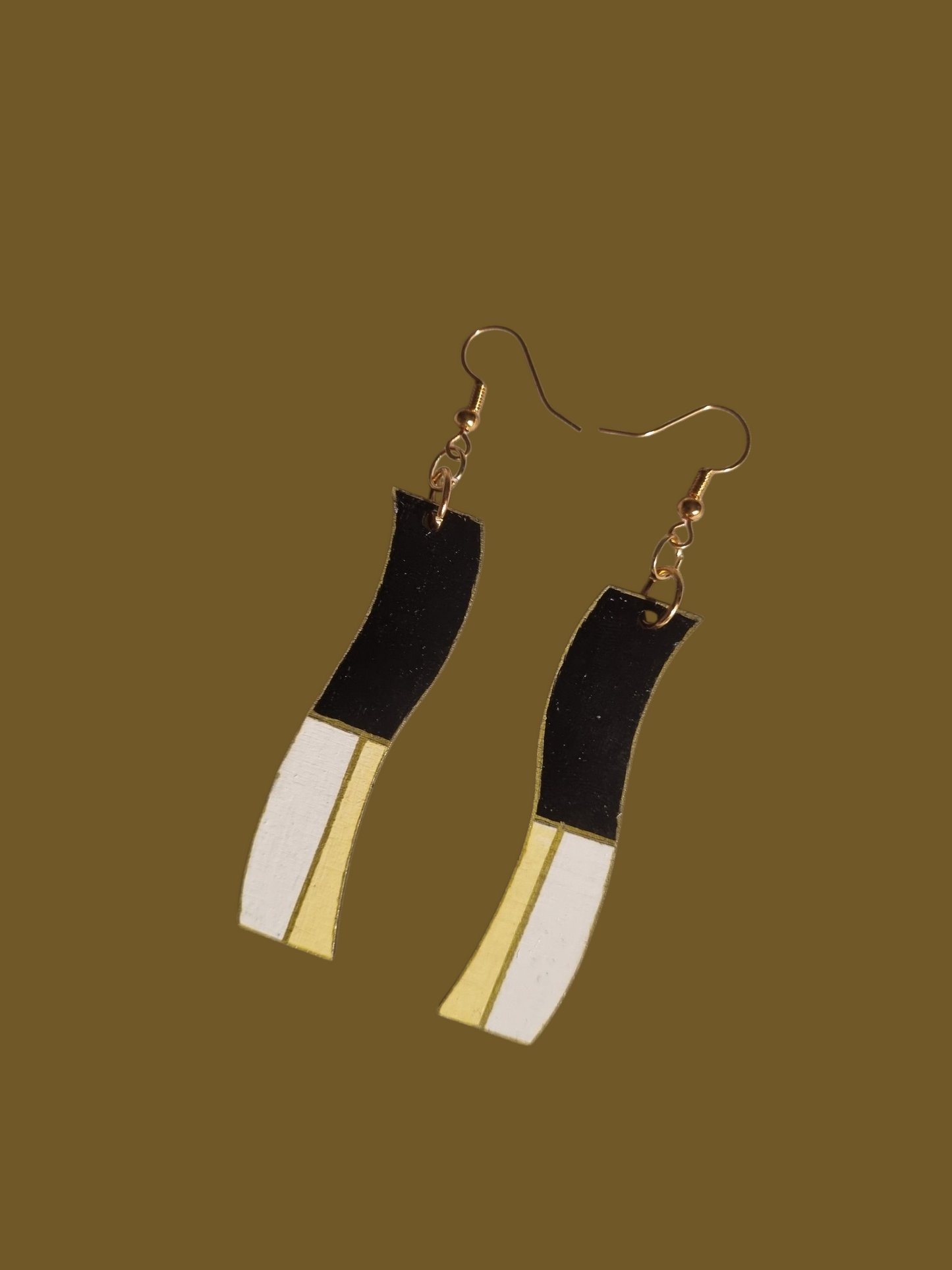 Wavy Style Dangle Earrings