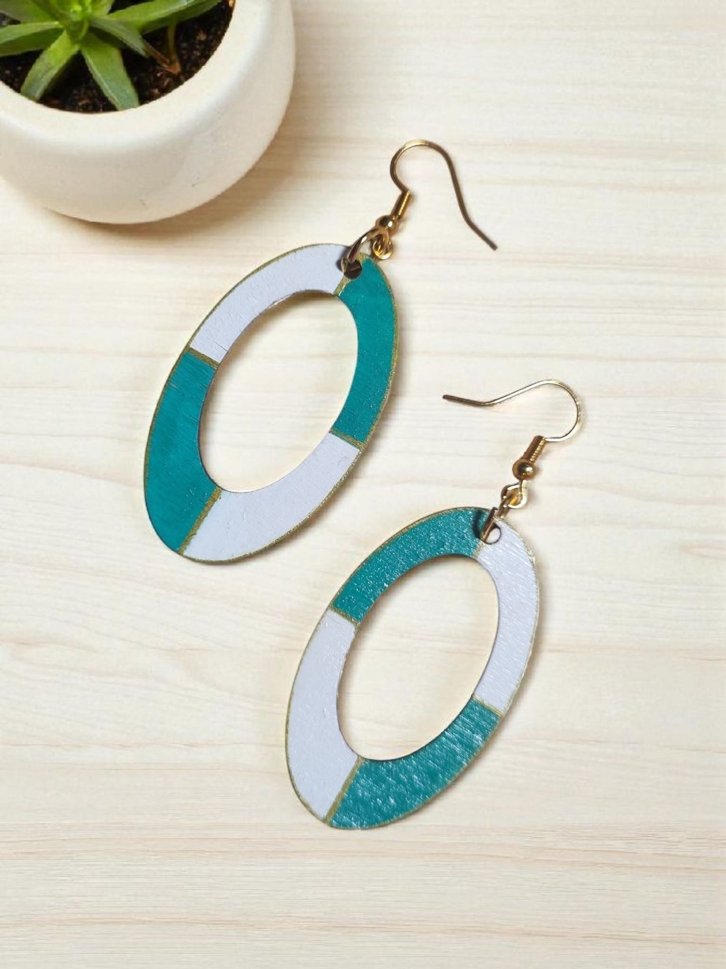 Green & White Geometric Style Earring