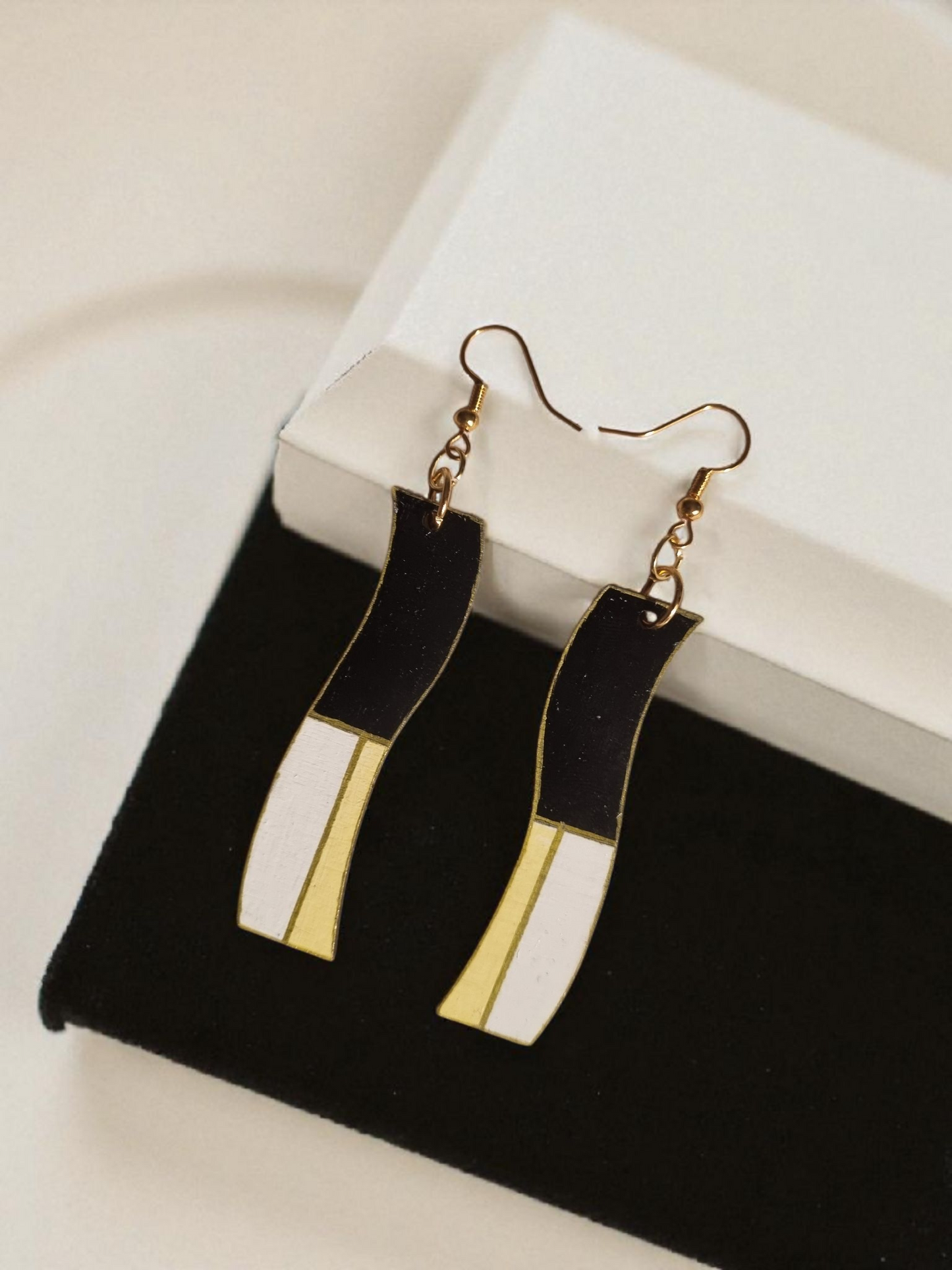 Wavy Style Dangle Earrings